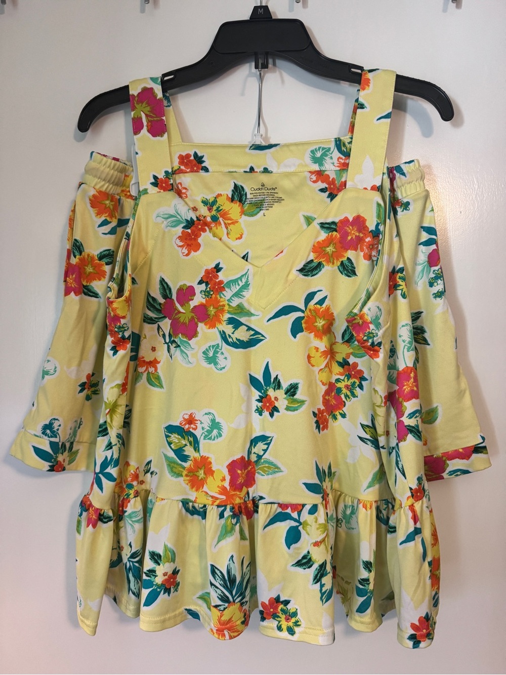 Women’s Cuddl Duds Pajama set size L